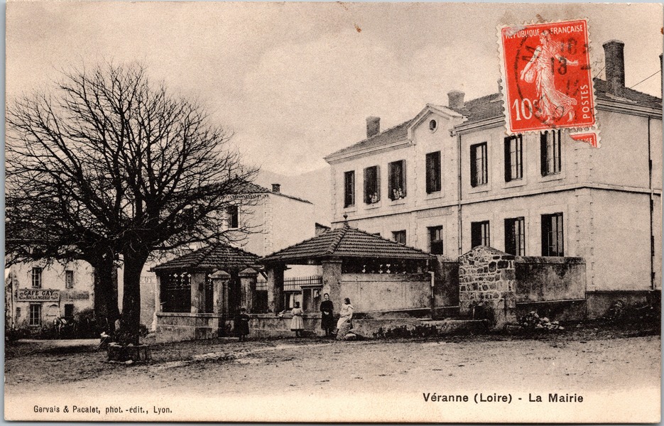 fontaine_de_Veeranne.jpg